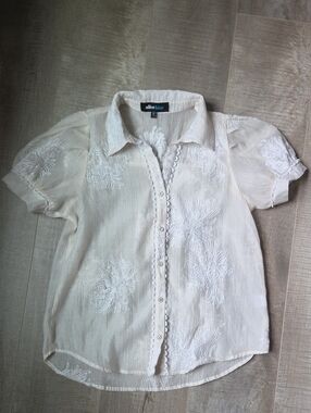 Alice Blue White Embroidered Short Sleeve Button-Down Shirt